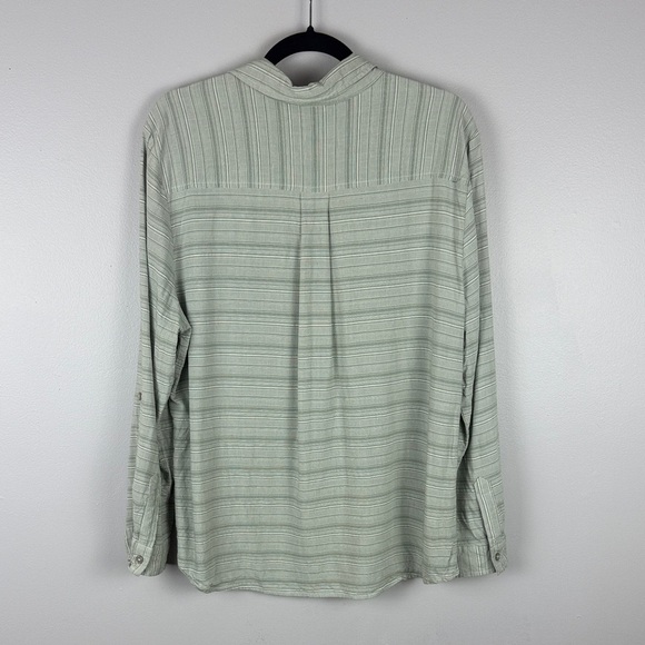 Chico's Casual Gray Striped Roll Up Sleeve Button-Up Blouse Size 3 - Picture 10 of 10